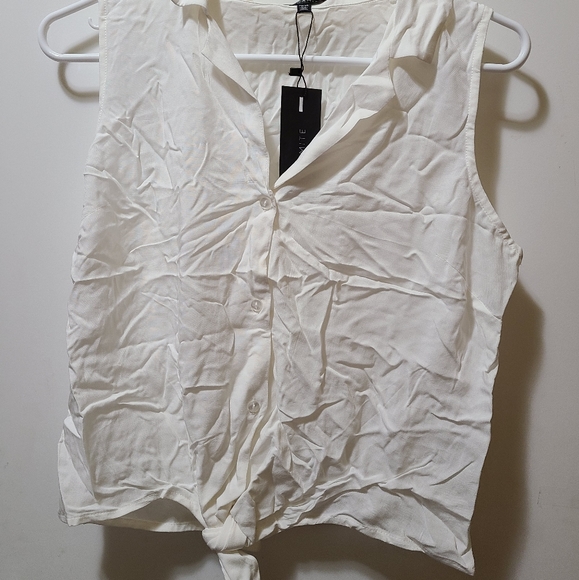 Tie front sleeveless blouse - Picture 1 of 1